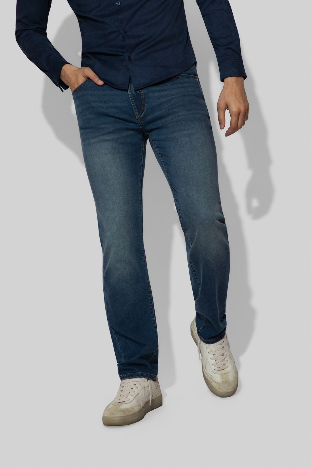 Front profile of MONFRÈRE Brando French Terry Rodeo men's blue French Terry denim five pocket slim jean.