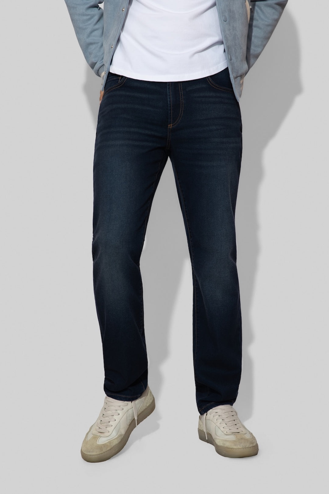 Front profile of MONFRÈRE Brando French Terry Wrangler men's dark blue French Terry denim five pocket slim jean.
