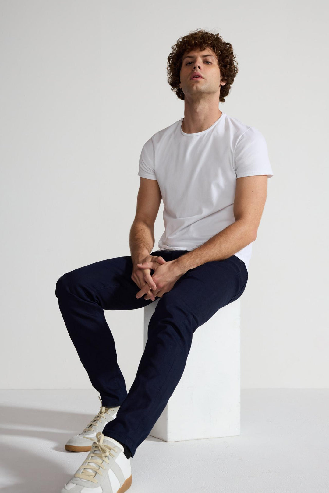 Detail view of MONFRÈRE Brando Ink men's dark blue navy Japanese stretch denim five pocket slim jean.