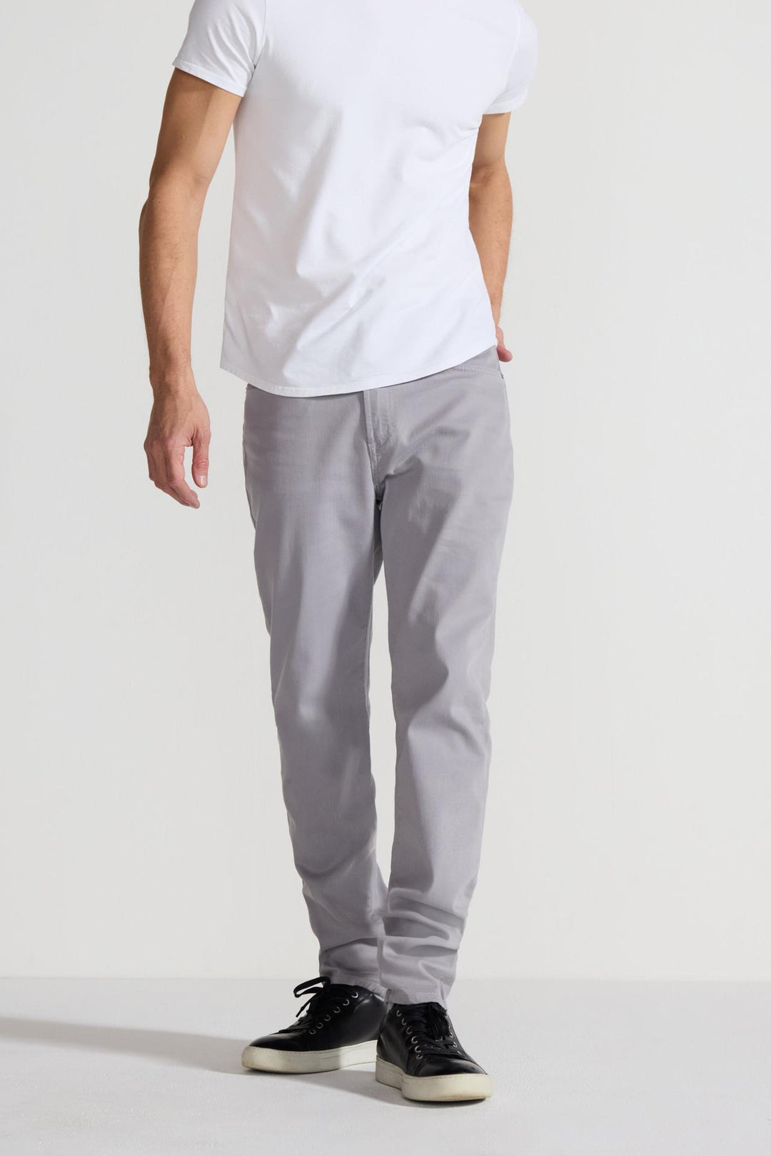 Front profile of MONFRÈRE Brando Parisian Luxe Light Grey men's grey soft stretch twill five pocket slim jean.