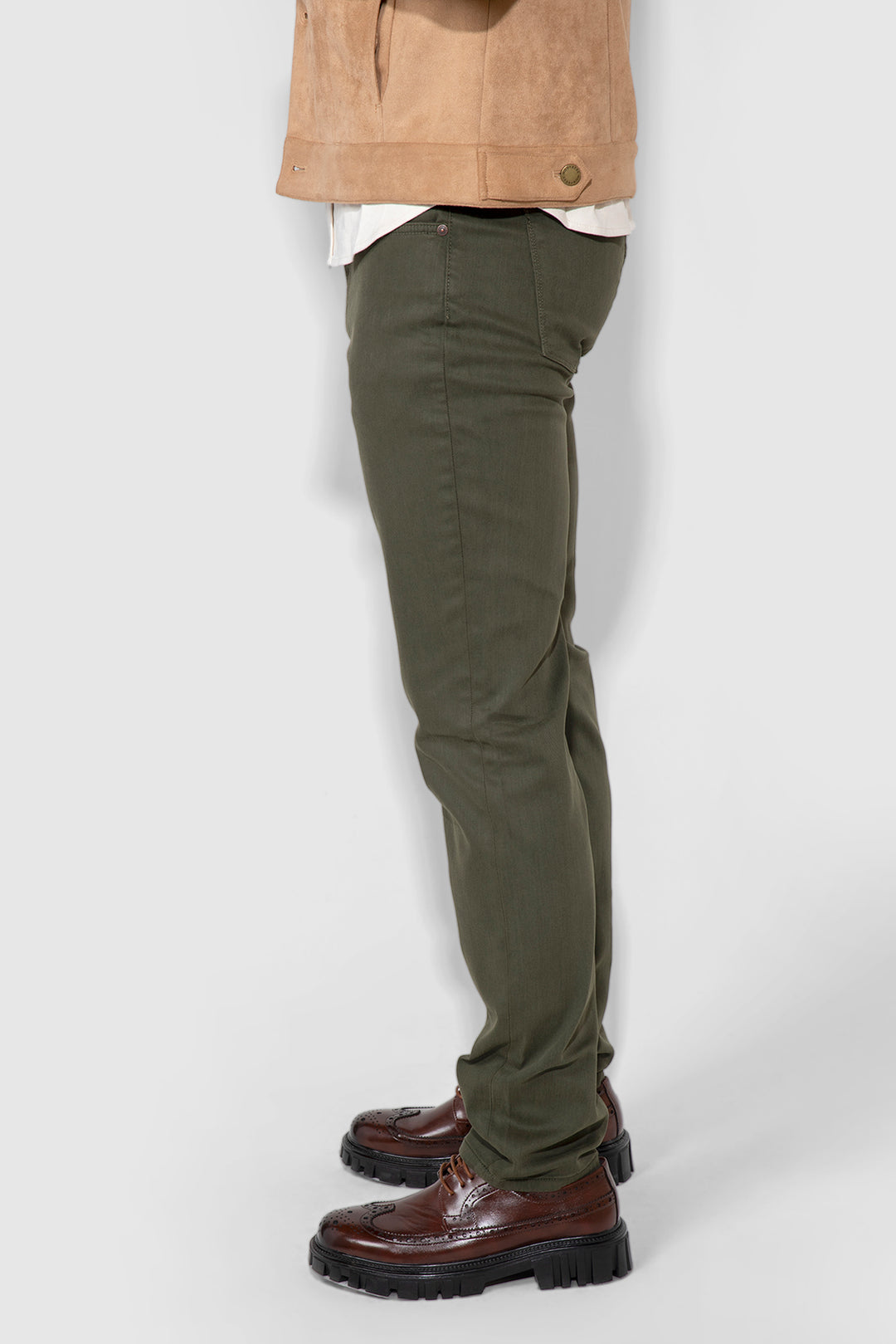 Side profile of MONFRÈRE Brando Parisian Luxe Juniper men's green soft stretch twill five pocket slim jean.