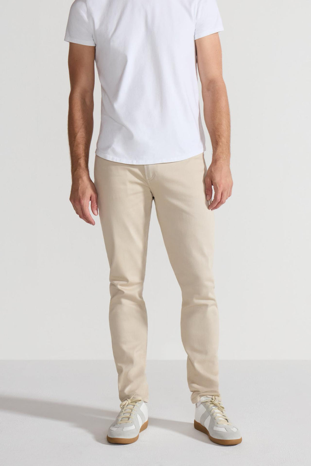 Front profile of MONFRÈRE Brando Parisian Luxe Khaki men's khaki soft stretch twill five pocket slim jean.