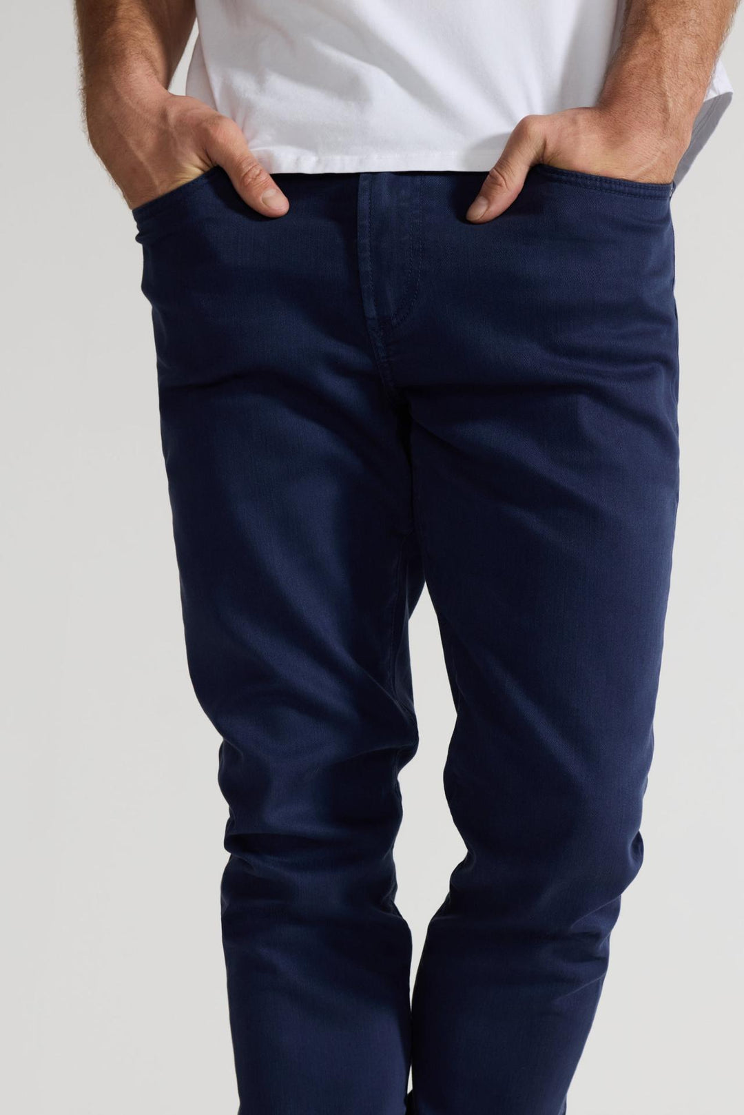 Close up of view MONFRÈRE Brando Parisian Luxe Navy men's blue soft stretch twill five pocket slim jean.