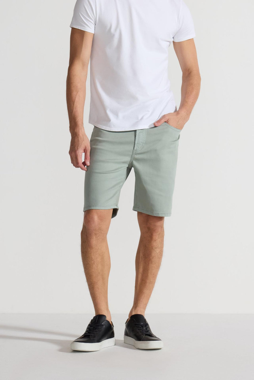 Front profile of MONFRÈRE Brando Short Mineral Green men's green soft stretch twill five pocket short.