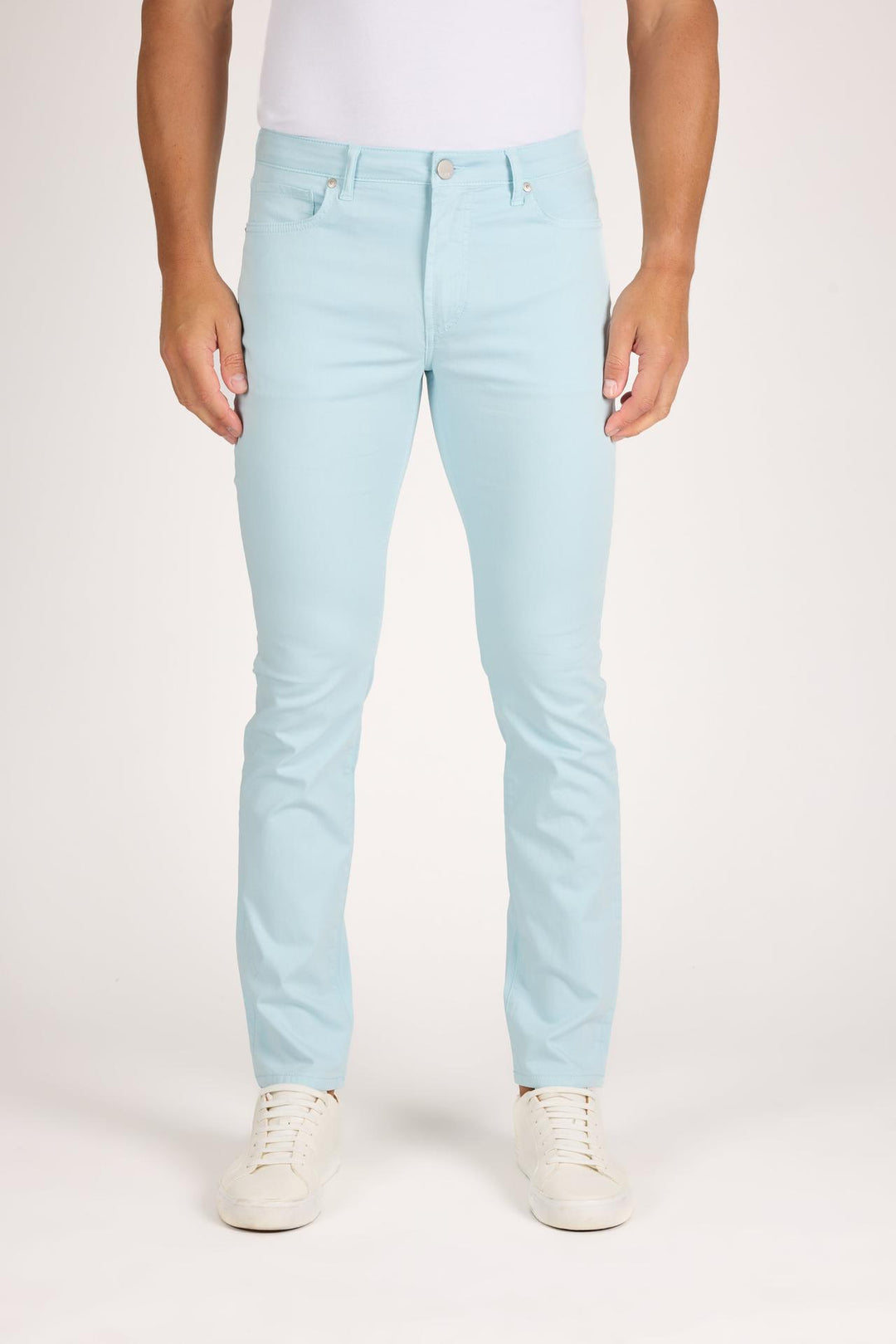Front profile of MONFRÈRE Brando St Barth's men's light blue stretch twill five pocket slim jean.