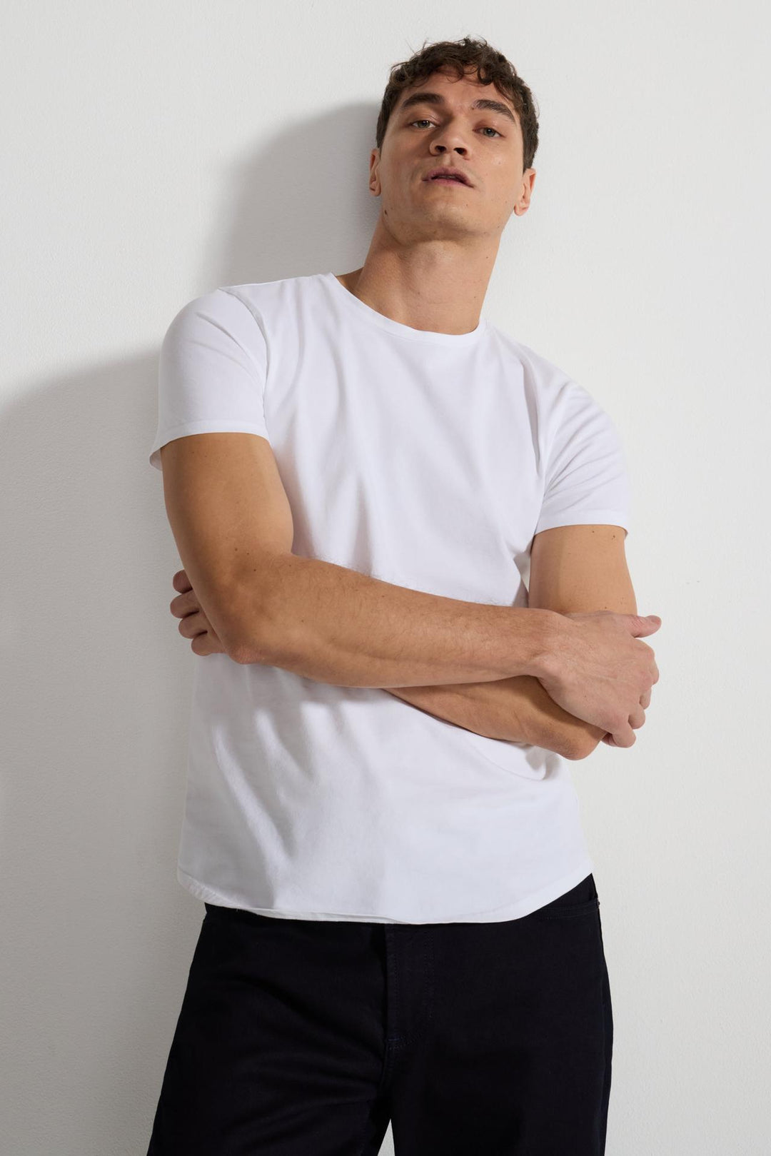 Detail view of MONFRÈRE Dann Blanc men's white stretch jersey knit short sleeve t-shirt.