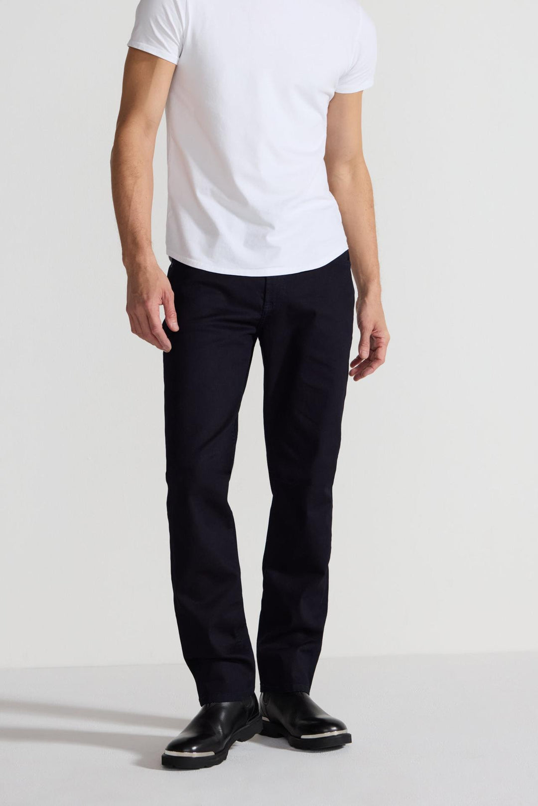 Front profile of MONFRÈRE Deniro Ink men's dark blue navy Japanese stretch denim five pocket slim straight jean.